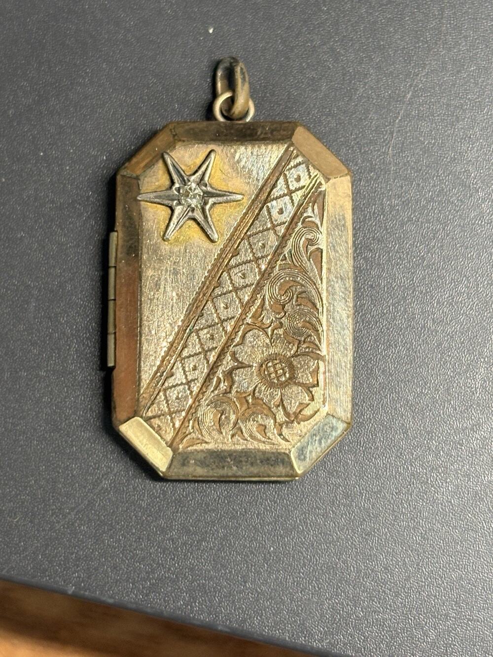 Vintage Victorian Lorraine 1/20 10k Gold Filled Floral Star Diamond Locket